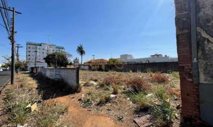 Casa comercial à venda na 1, 1, Bosque, Araguari