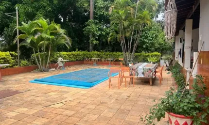 Fazenda à venda na Rua Antônio Lemos da Silva, Centro, Araguari