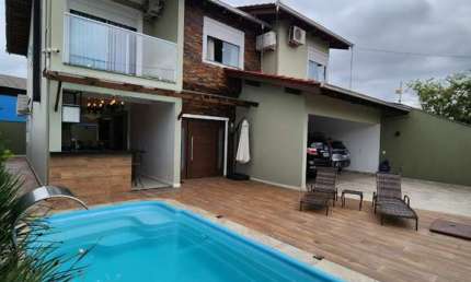 Casa com 4 quartos à venda no Guanabara, Joinville , 250 m2 por R$ 1.350.000