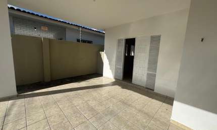 VENDO EXCELENTE CASA NO BAIRRO DOS ESTADOS JOÃO PESSOA PB