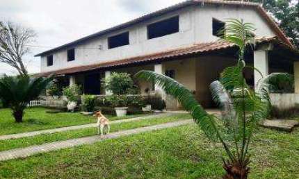 Sítio para Venda em Cachoeiras de Macacu, Centro, 5 dormitórios, 2 suítes, 2 banheiros, 2 vagas