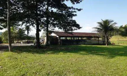 Sítio para Venda em Cachoeiras de Macacu, Quizanga, 3 dormitórios, 1 banheiro, 1 vaga