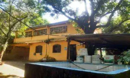 Sítio para Venda em Cachoeiras de Macacu, Papucaia, 3 dormitórios, 1 banheiro, 2 vagas