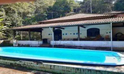 Sítio para Venda em Cachoeiras de Macacu, Vecchi, 2 dormitórios, 1 suíte, 1 banheiro, 1 vaga