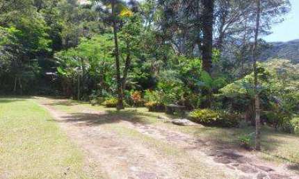 Sítio para Venda em Cachoeiras de Macacu, Papucaia, 3 dormitórios, 5 suítes, 2 banheiros, 1 vaga