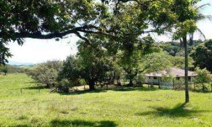 Sítio para Venda em Cachoeiras de Macacu, Marubaí, 2 dormitórios, 1 suíte, 1 banheiro, 1 vaga