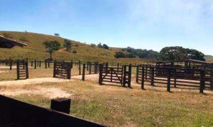 Fazenda para Venda em Rio Bonito, Boa Esperança, 2 dormitórios, 1 banheiro, 1 vaga