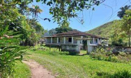 Sítio para Venda em Cachoeiras de Macacu, Maraporã, 3 dormitórios, 1 banheiro, 1 vaga