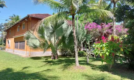 Sítio para Venda em Cachoeiras de Macacu, Papucaia, 7 dormitórios, 3 suítes, 2 banheiros, 3 vagas
