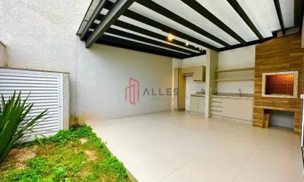 ALUGA-SE ANUAL LINDÍSSIMO SOBRADO EM BALNEÁRIO CAMBORIÚ/SC