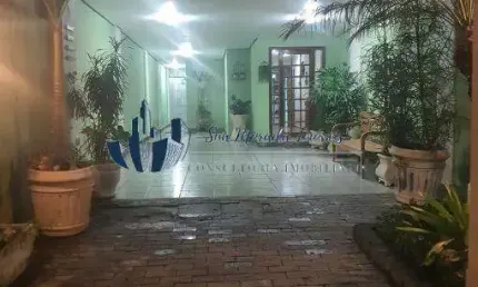 Casa a venda em Rio de Janeiro, bairro Vila Valqueire