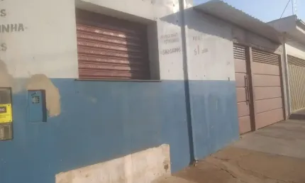 Casa à venda na Rua José Prado dos Santos Filho, 266, Jardim Milenium, Pirassununga