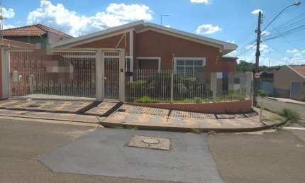 Casa com 3 quartos à venda na Rua Coronel Franco, 282, Jardim Eldorado, Pirassununga