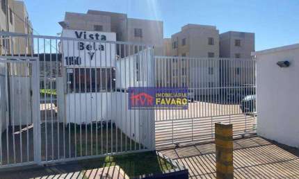 Vista Bela. Apartamento com 2 quartos, sala, cozinha, garagem coberta. à venda, 45 m² por R$ 70.000 - Jardim Maria Celina
