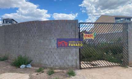 Terreno comercial de esquina, com 332M2. Para venda ou Locação.