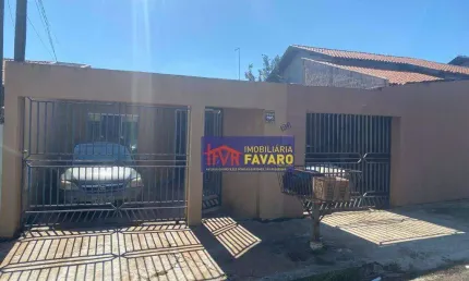 Parque leblon: duas casas geminadas em uma mesmo terreno. cada casa contem: dois quartos, sala cozinha, wc social, área de serviço, garagem e quintal.