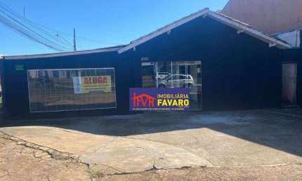 Casa com 2 dormitórios para alugar, 70 m² por R$ 4.000,00/mês - Conjunto Vivi Xavier - Londrina/PR