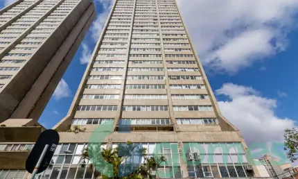 Apartamento com 1 dormitório para alugar com 56.12m² no centro