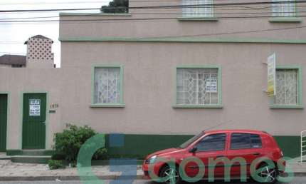 Casa Comercial para alugar com 45.00m² no Água Verde