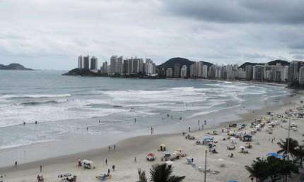 Praia de Pitangueiras, Frente total para o Mar, Garagem no Prédio, Alto Padrão, Ótimo Lazer, Centrinho a 1 Quadra do Shopping !!