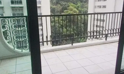 Praia de pitangueiras - local nobre - ótimo lazer - alto padrão - 2 vagas - ampla varanda - 135 m² de área útil.