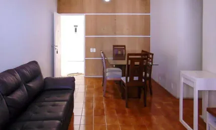 Pitangueiras - 90 m² úteis - garagem no prédio - varanda com vista ao mar - lazer - excelente localização.