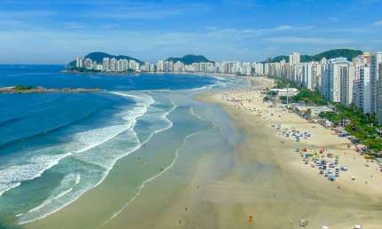 Pitangueiras - Frente total para o mar - 285 m² úteis - 2 vagas de garagens demarcadas.