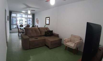 APARTAMENTO COM 2 DORMITÓRIOS NA PITANGUEIRAS, UMA QUADRA DA PRAIA