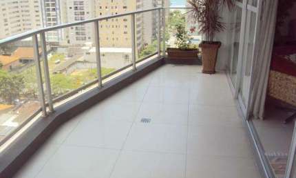 Praia de Pitangueiras - Altíssimo padrão - Varanda espetacular com vista para o mar - 2 vagas - Lazer - 230 m² úteis.