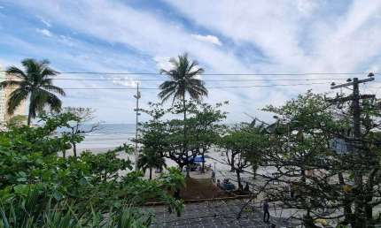 PITANGUEIRAS- FRENTE TOTAL AO MAR , LINDA VISTA , GARAGEM BOX DEMARCADA NO PRÉDIO.