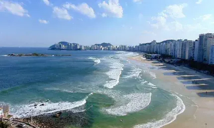 Praia das Pitangueiras - Local nobre, frente total para o mar !!!