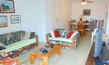 Pitangueiras - local nobre - próximo a praia - excelente lazer - 2 vagas - 130 m² úteis.