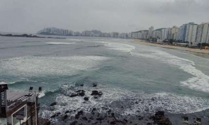 Pitangueiras - Frente total ao mar - Linda vista - 502 m² úteis - Garagem no prédio.