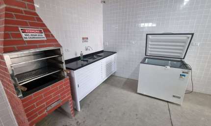 PITANGUEIRAS – UMA QUADRA DA PRAIA, OPORTUNIDADE ÚNICA ,48 M² ÚTEIS, LOCALIZAÇÃO PRIVILEGIADA, GARAGEM NO PRÉDIO, CONDOMÍNIO BAIXO.