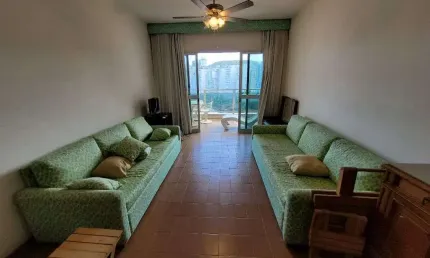 Apartamento com vista ao mar, pé na areia, localização privilegiada.