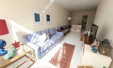APARTAMENTO AMPLO, 1ª QUADRA NA PRAIA, COM 3 DOMITÓRIOS, SENDO 1 SUÍTE, 1 VAGA PARA AUTO