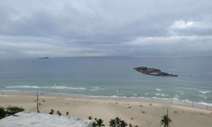 PITANGUEIRAS - COBERTURA PENTHOUSE COM 400 M², EXCELENTE COBERTURA REFORMADA, 01 VAGA DE GARAGEM, AMPLO E ESPAÇOSO.