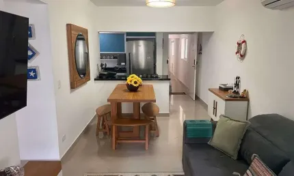 APARTAMENTO COM 2 SUÍTES, 2 QUADRAS DA PRAIA DE PITANGUEIRAS.