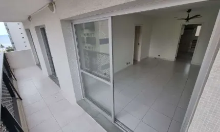 Pitangueiras- maravilhosa vista ao mar , 02 vagas de garagem no prédio, excelete área de lazer.