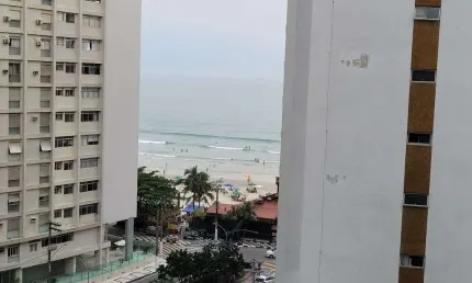 PITANGUEIRAS – CALÇADÃO COM LINDA VISTA AO MAR, AMPLO APARTAMENTO COM 90 M² ÚTEIS, 01 VAGA DE GARAGEM NO PRÉDIO, LOCALIZAÇÃO PRIVILEGIADA.