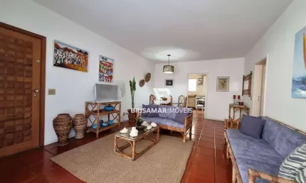 Pitangueiras- localização privilegiada , amplos apartamento com 122 m² útes , 02 vagas de garagem no prédio , salão de festas e churrasqueira.