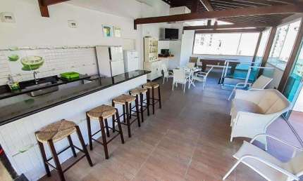 Praia das pitangueiras, maravilhosa cobertura duplex à venda, localização excelente, 2 vagas e lazer privativo.