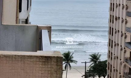 Pitangueiras- uma quadra do mar , totalmente reformado, garagem privativa no prédio, condomínio baixo.