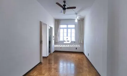 Pitangueiras- localização espetacular , uma quadra da praia.