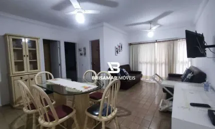 Pitangueiras- uma quadra da praia , localização espetacular , garagem no prédio.