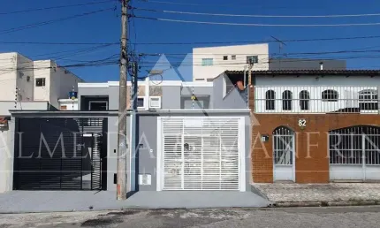 Sobrado à venda, 3 quartos, 1 suíte, 4 vagas, Vila Lucinda - Santo André/SP