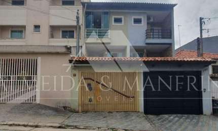 Sobrado com 169m² com 3 Quartos (01 Suíte) com Espaço Gourmet