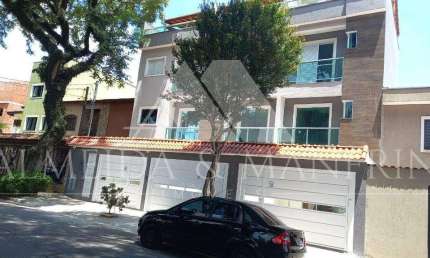 Lindo sobrado com 2 suítes - área gourmet - 2 vagas de garagem cobertas