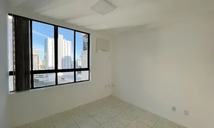 Sala comercial com 1 sala para alugar no Stiep, Salvador 