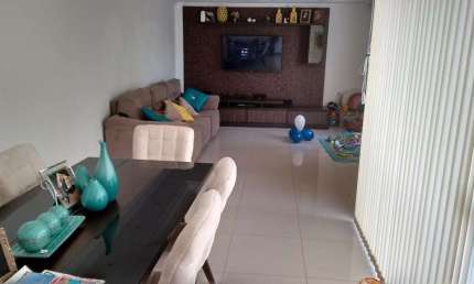 Sobrado para Venda em São Vicente, Vila Valença, 3 dormitórios, 2 suítes, 4 banheiros, 2 vagas